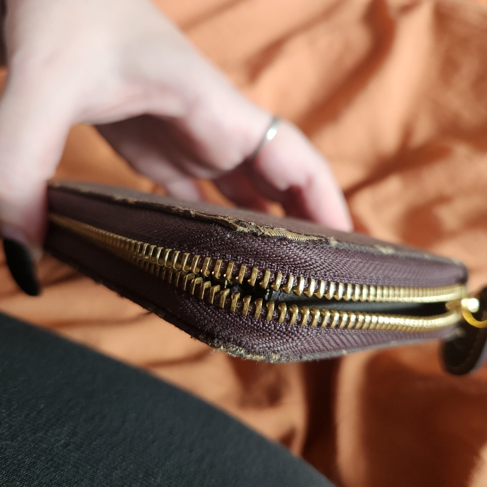 Louis Vuitton Ebene Mini Lin Monogram Zippy Wallet - Picture 9 of 10